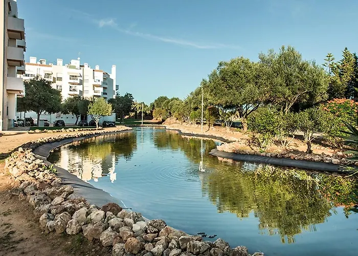 Whyler Tavira